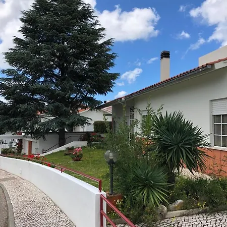 Quinta Nova Do Almeida *