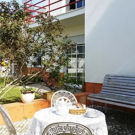 Quinta Nova Do Almeida Couette-café