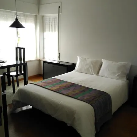 Quinta Nova Do Almeida Couette-café