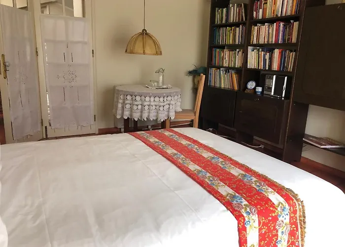 Bed and Breakfast Quinta Nova Do Almeida 3*